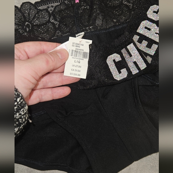 LOT of Christmas Panties - Picture 4 of 10